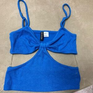 blue crop top